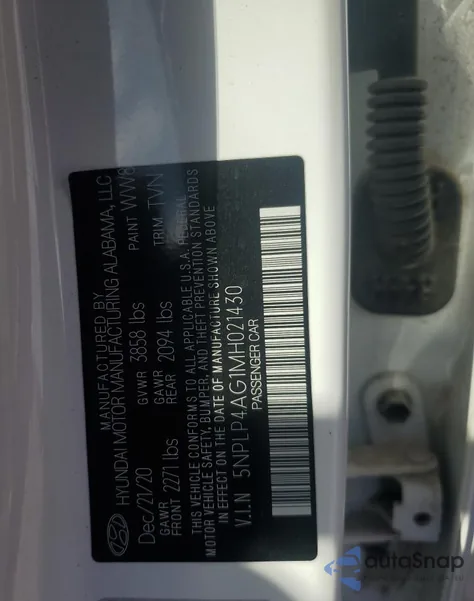 2021 Hyundai Elantra Limited z USA, uszkodzony, nr VIN 5NPLP4AG1MH021430